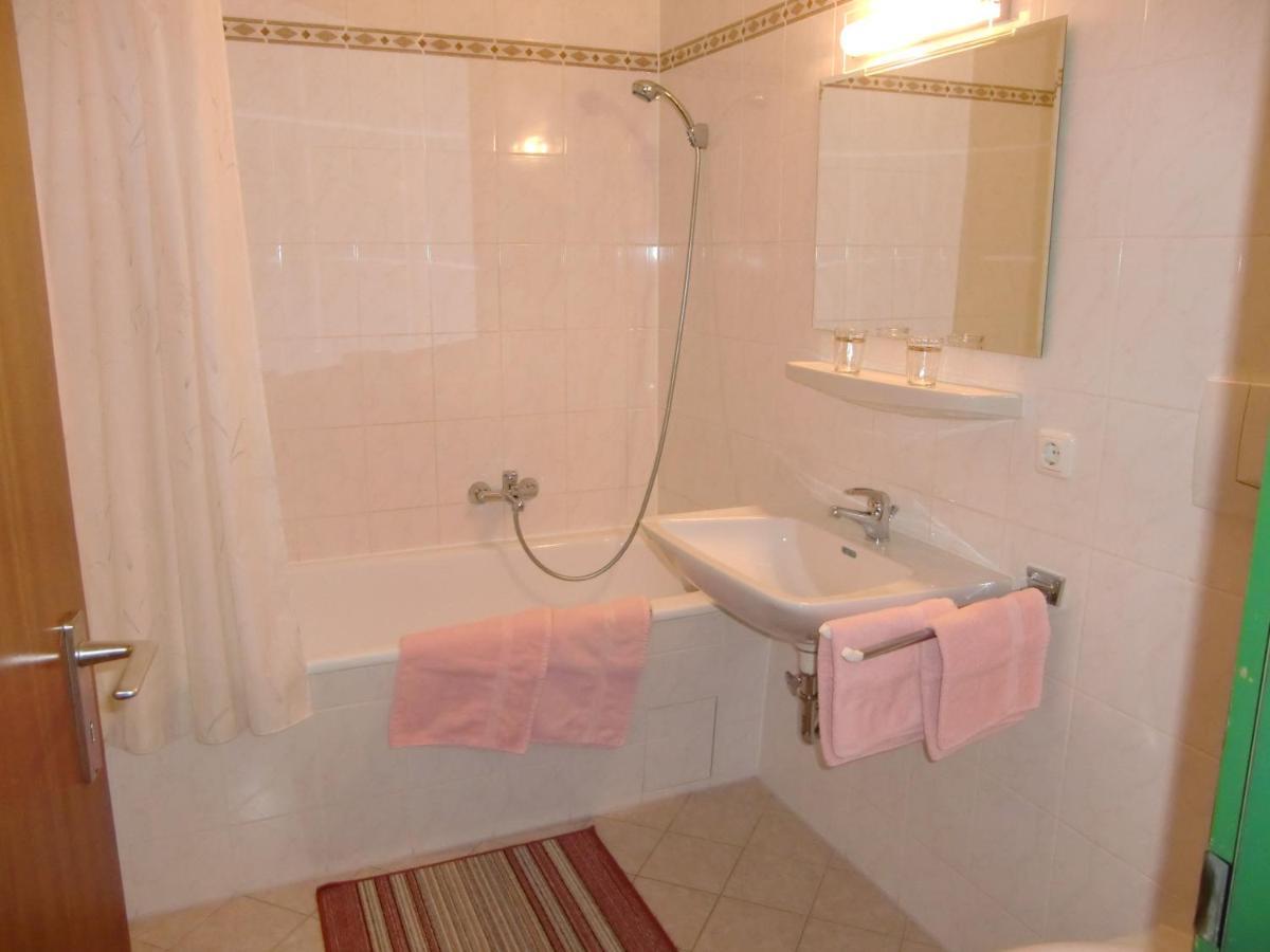 Alpenland Schneck Apartment เบิร์ชเทสกาเดน ภายนอก รูปภาพ